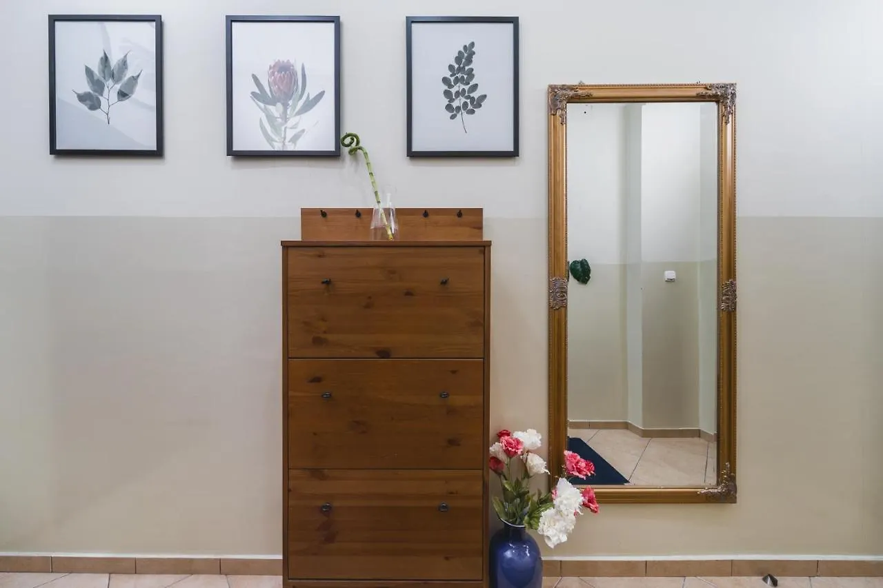 2 Bedroom Apartment Next To The Main Railway Station - By Upstairs Krakow 0*,